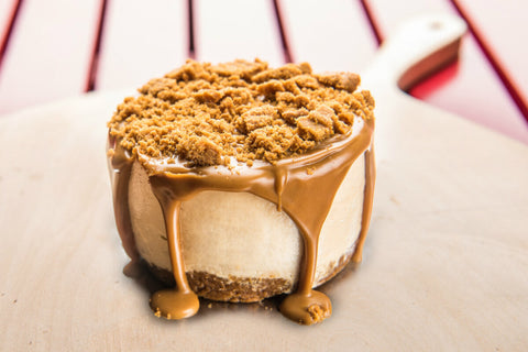 Mini sized cakes and pies for delivery in Dubai. Lotus cheesecake small