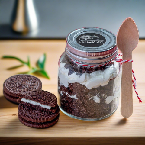 Layers of creamy Oreo cheesecake filling and Oreo biscuits! size 200ml  We offer jar cake Delivery in Dubai. Order online for delivery. 