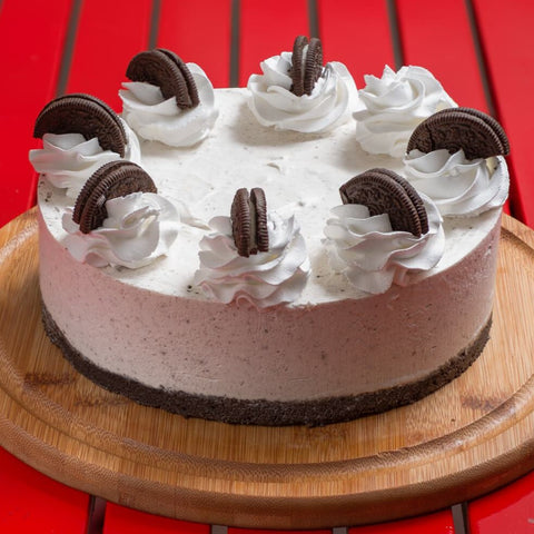 Eggless Oreo Cheesecake Large.  We offer eggless cake Delivery in Dubai. Order online for delivery. 